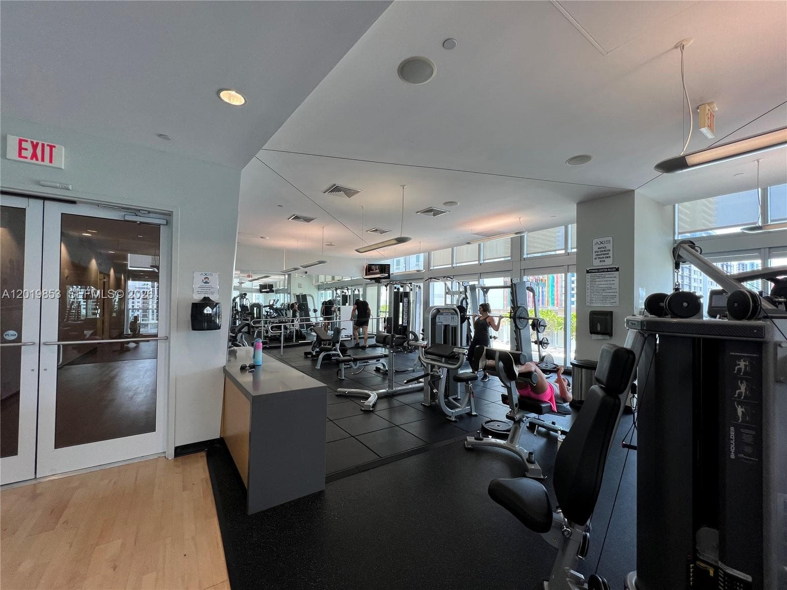 79 SW 12th St, Miami FL 33130 — 43