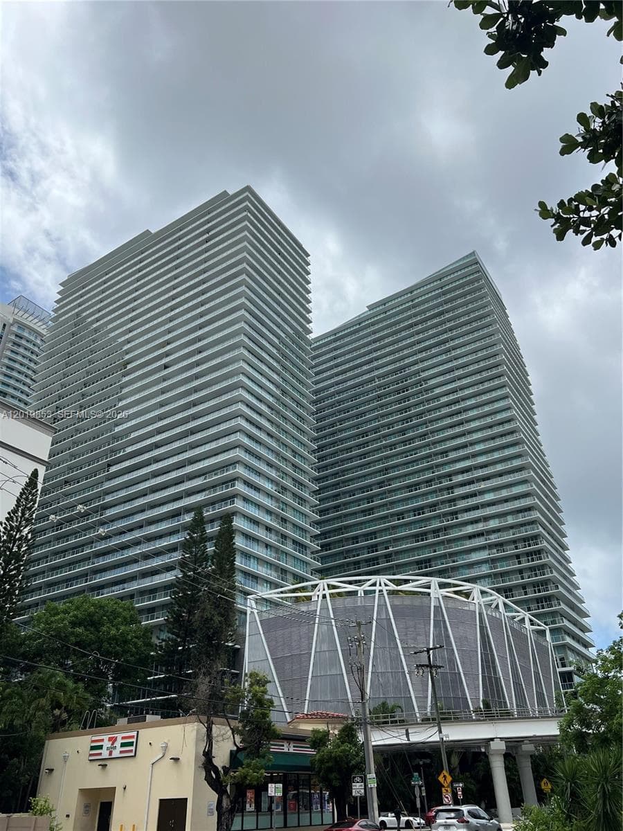 79 SW 12th St, Miami FL 33130 — 44