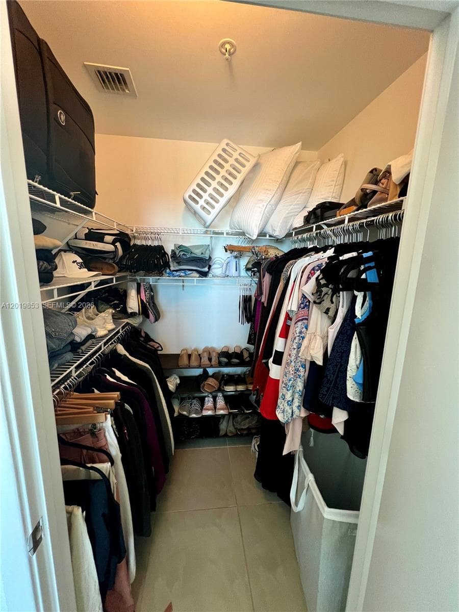 79 SW 12th St, Miami FL 33130 — 8