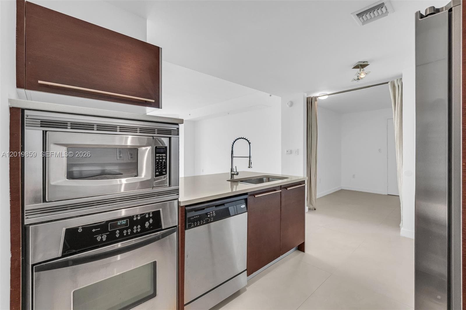 1900 N Bayshore Dr # 3216, Miami FL 33132 — 6
