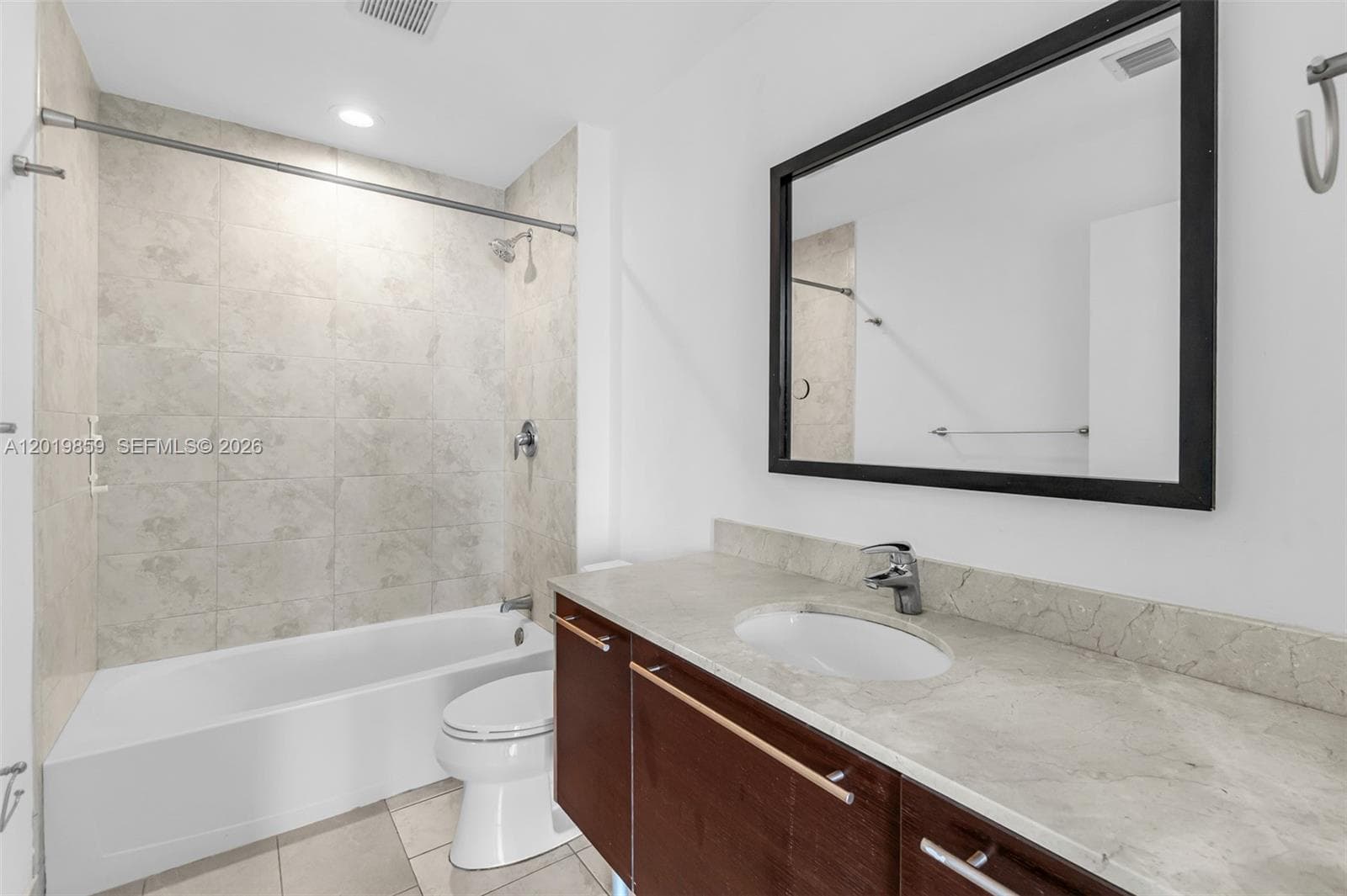 1900 N Bayshore Dr # 3216, Miami FL 33132 — 17
