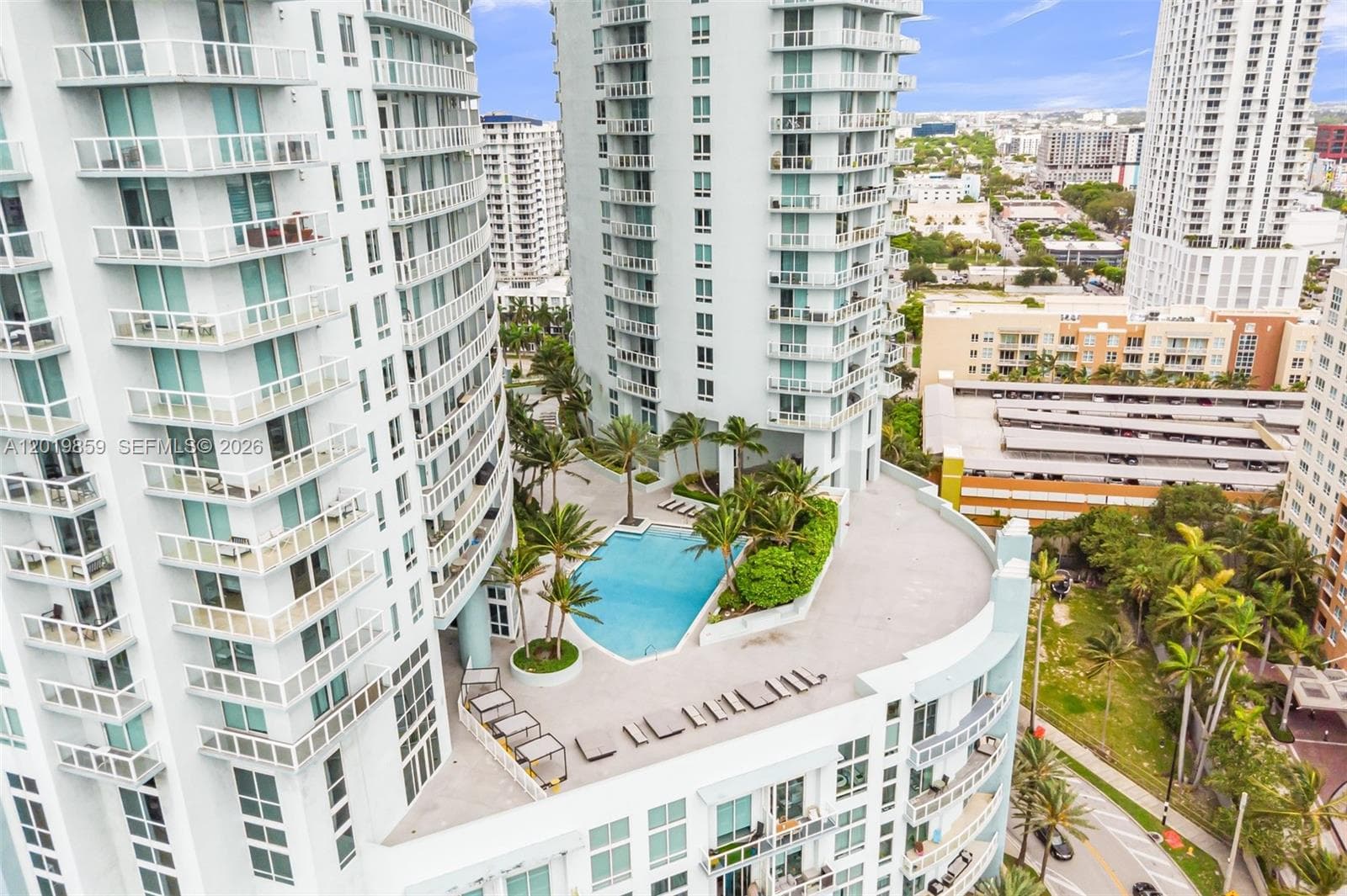 1900 N Bayshore Dr # 3216, Miami FL 33132 — 25
