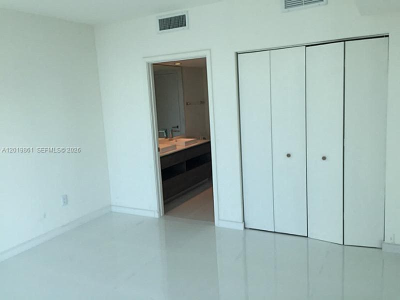 1100 S MIAMI AV # 3302, Miami FL 33130 — 2