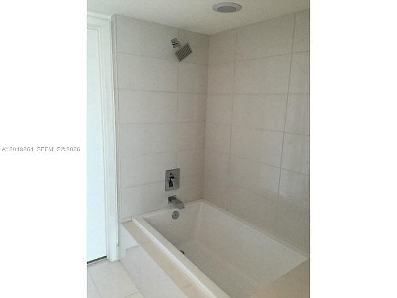 1100 S MIAMI AV # 3302, Miami FL 33130 — 4