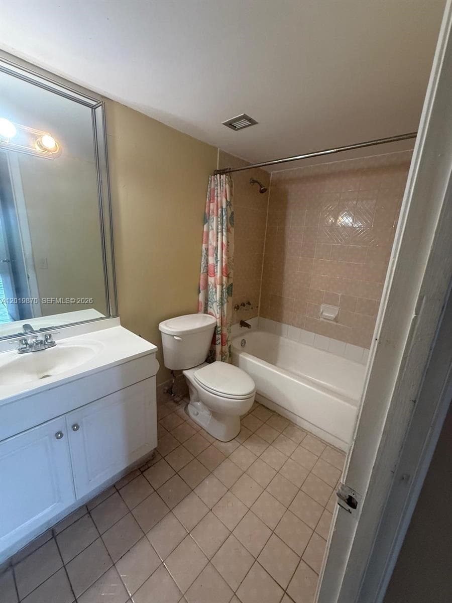 Castillian Club Condo, Miami, FL — 3