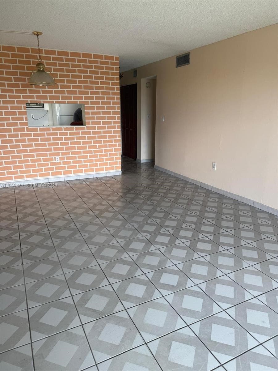 Castillian Club Condo, Miami, FL — 1