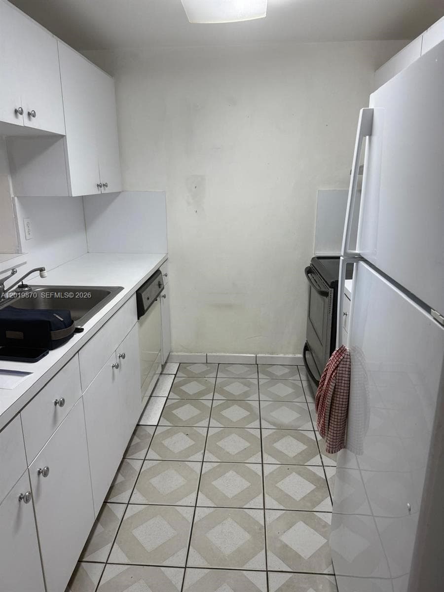 Castillian Club Condo, Miami, FL — 4