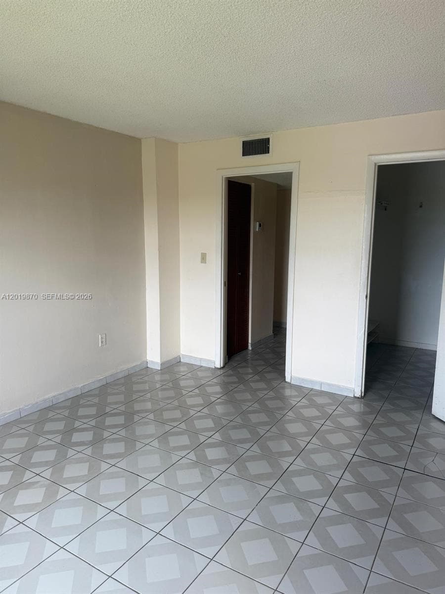 Castillian Club Condo, Miami, FL — 8