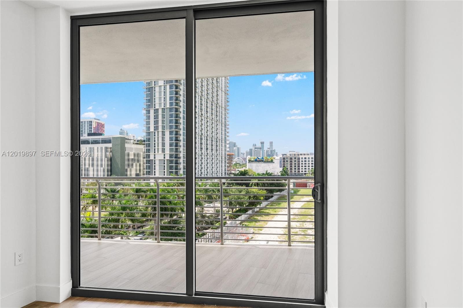 90 NE 32nd St # 627, Miami FL 33137 — 27