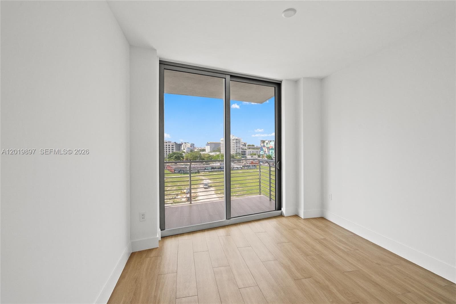 90 NE 32nd St # 627, Miami FL 33137 — 34