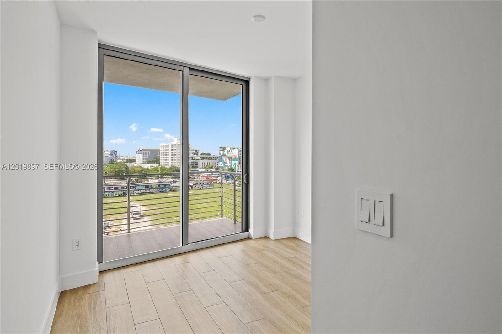 90 NE 32nd St # 627, Miami FL 33137 — 33