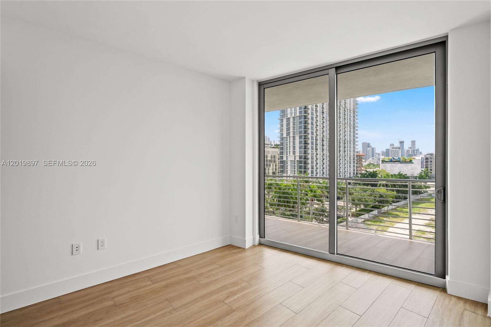 90 NE 32nd St # 627, Miami FL 33137 — 35