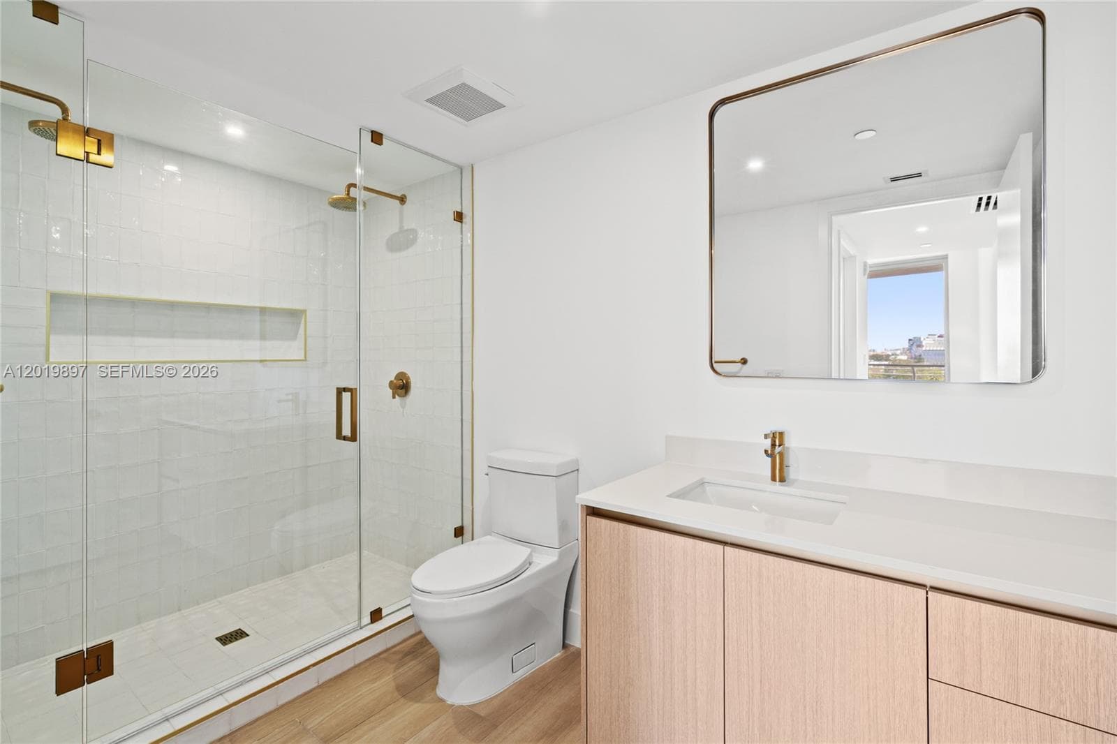 90 NE 32nd St # 627, Miami FL 33137 — 29