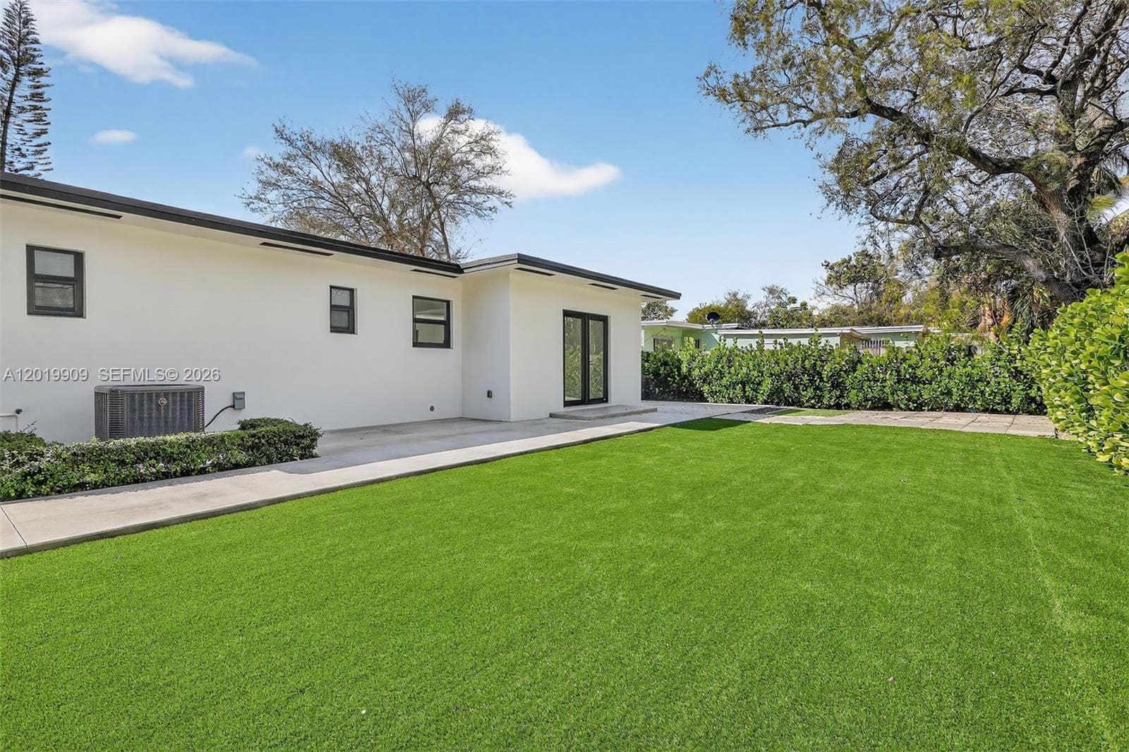53 NW 68th St, Miami FL 33150 — 37