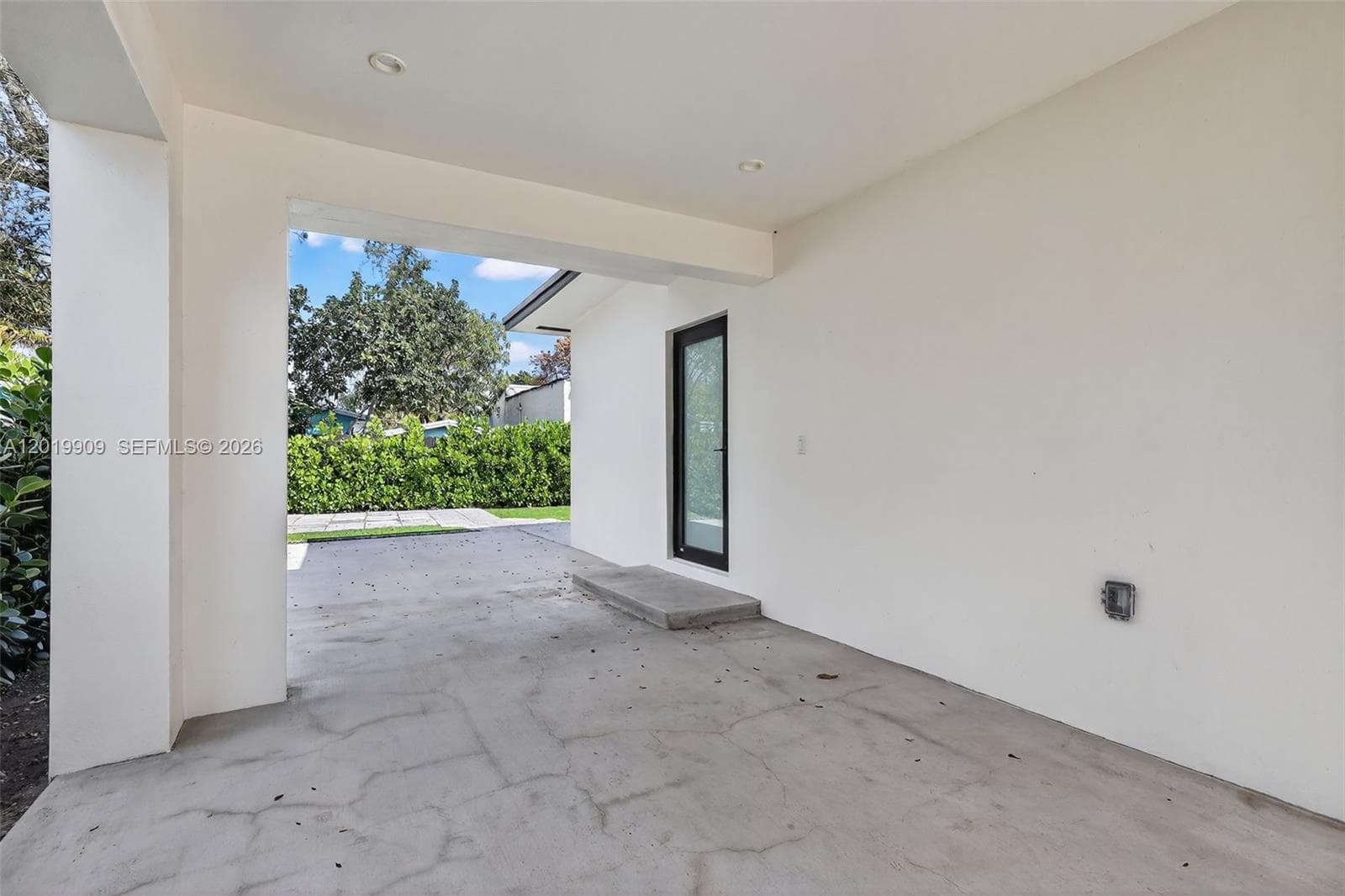 53 NW 68th St, Miami FL 33150 — 35
