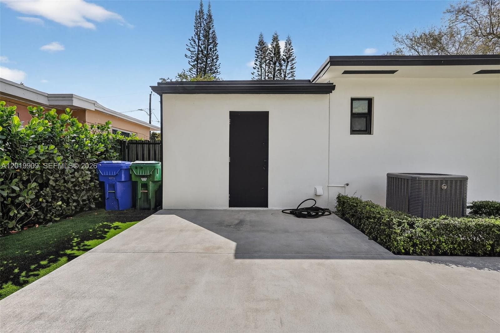 53 NW 68th St, Miami FL 33150 — 39