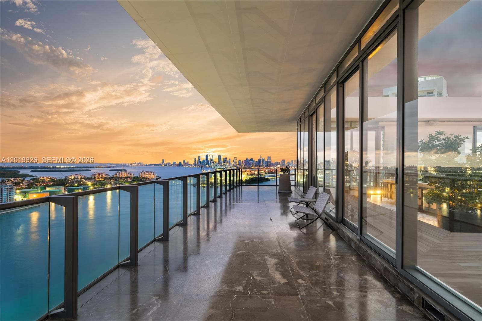 800 S Pointe Dr # 2204, Miami Beach FL 33139 — 43