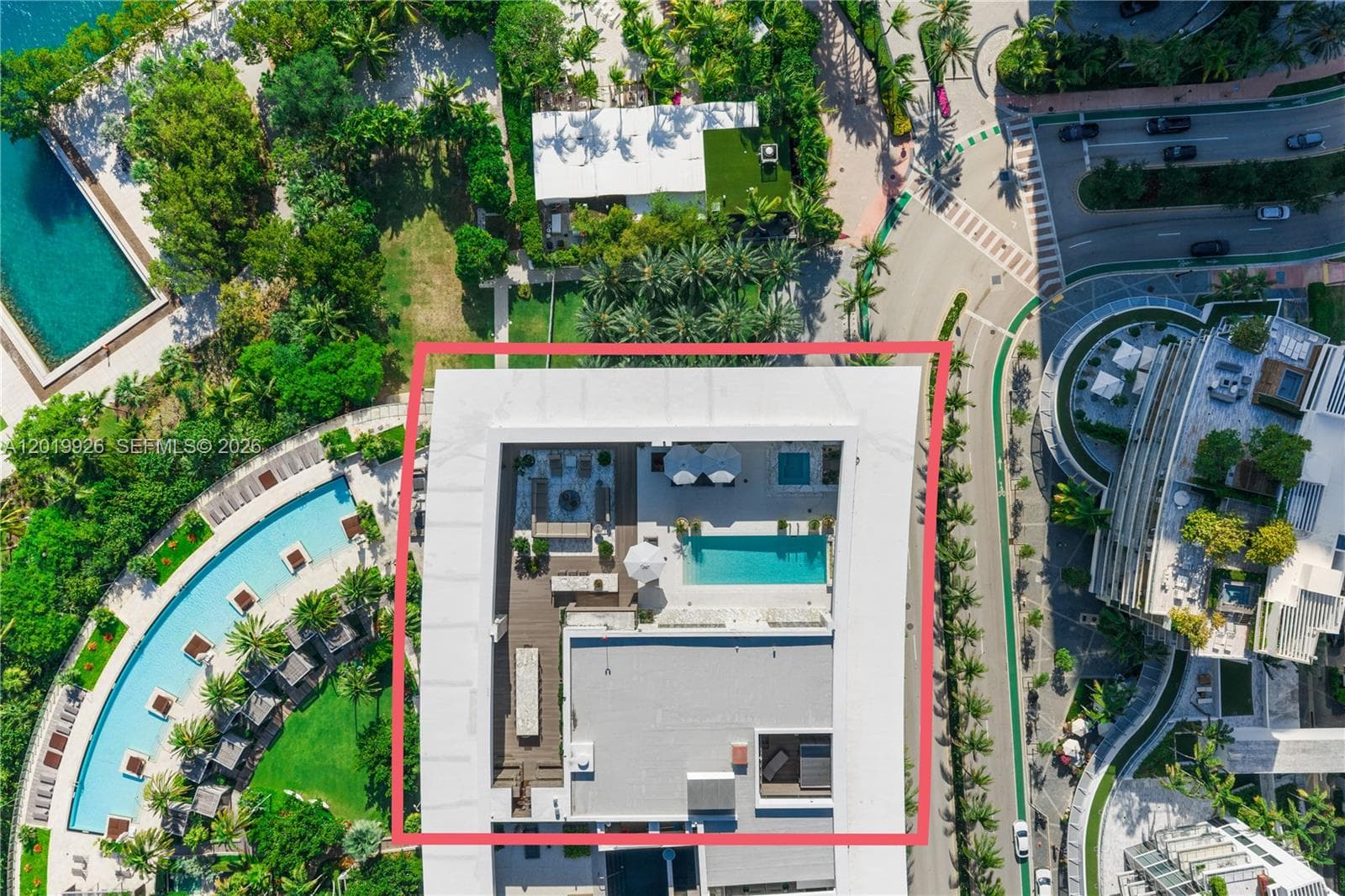 800 S Pointe Dr # 2204, Miami Beach FL 33139 — 34