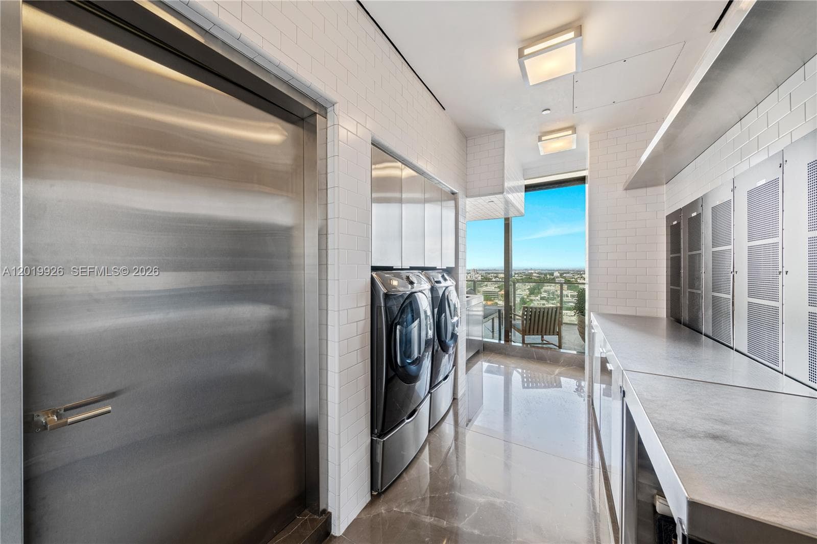 800 S Pointe Dr # 2204, Miami Beach FL 33139 — 69