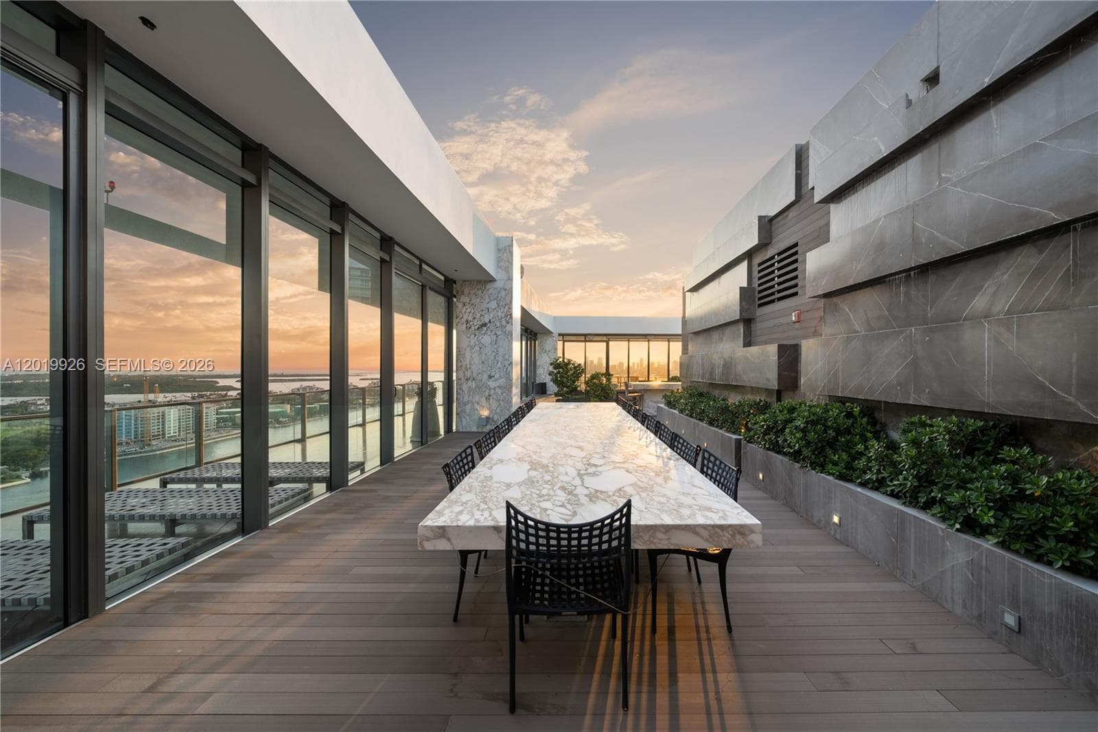 800 S Pointe Dr # 2204, Miami Beach FL 33139 — 39