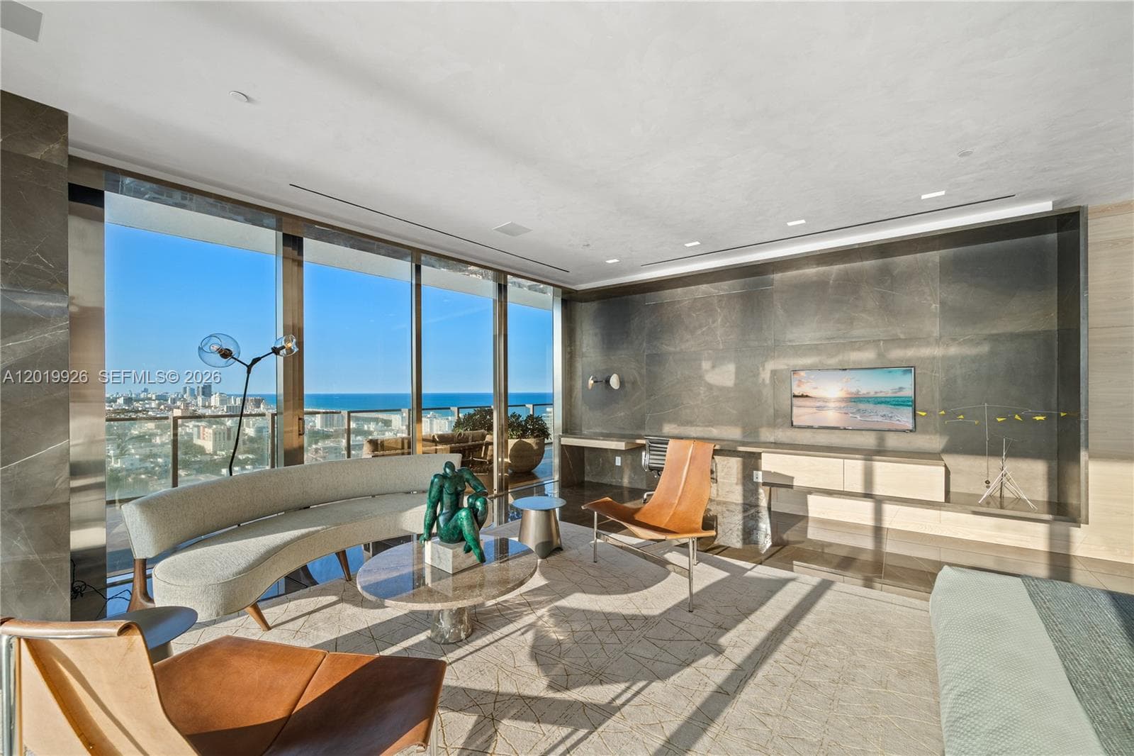 800 S Pointe Dr # 2204, Miami Beach FL 33139 — 60