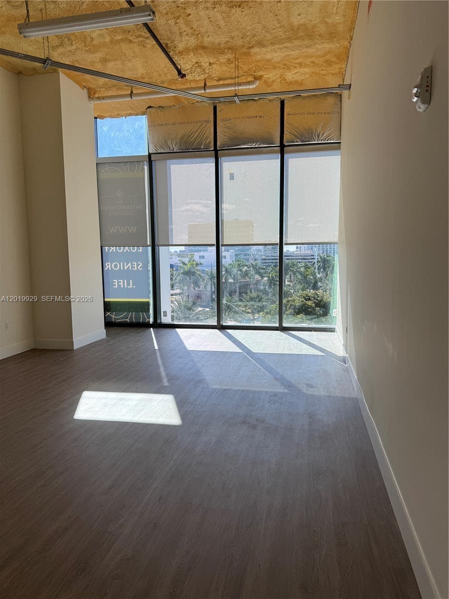 21290 Biscayne Blvd # 408, Aventura FL 33180 — 2