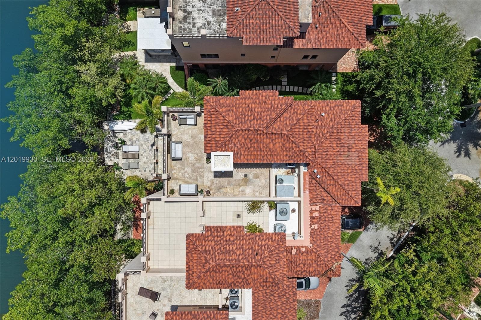 6226 Paradise Point Dr, Palmetto Bay FL 33157 — 2