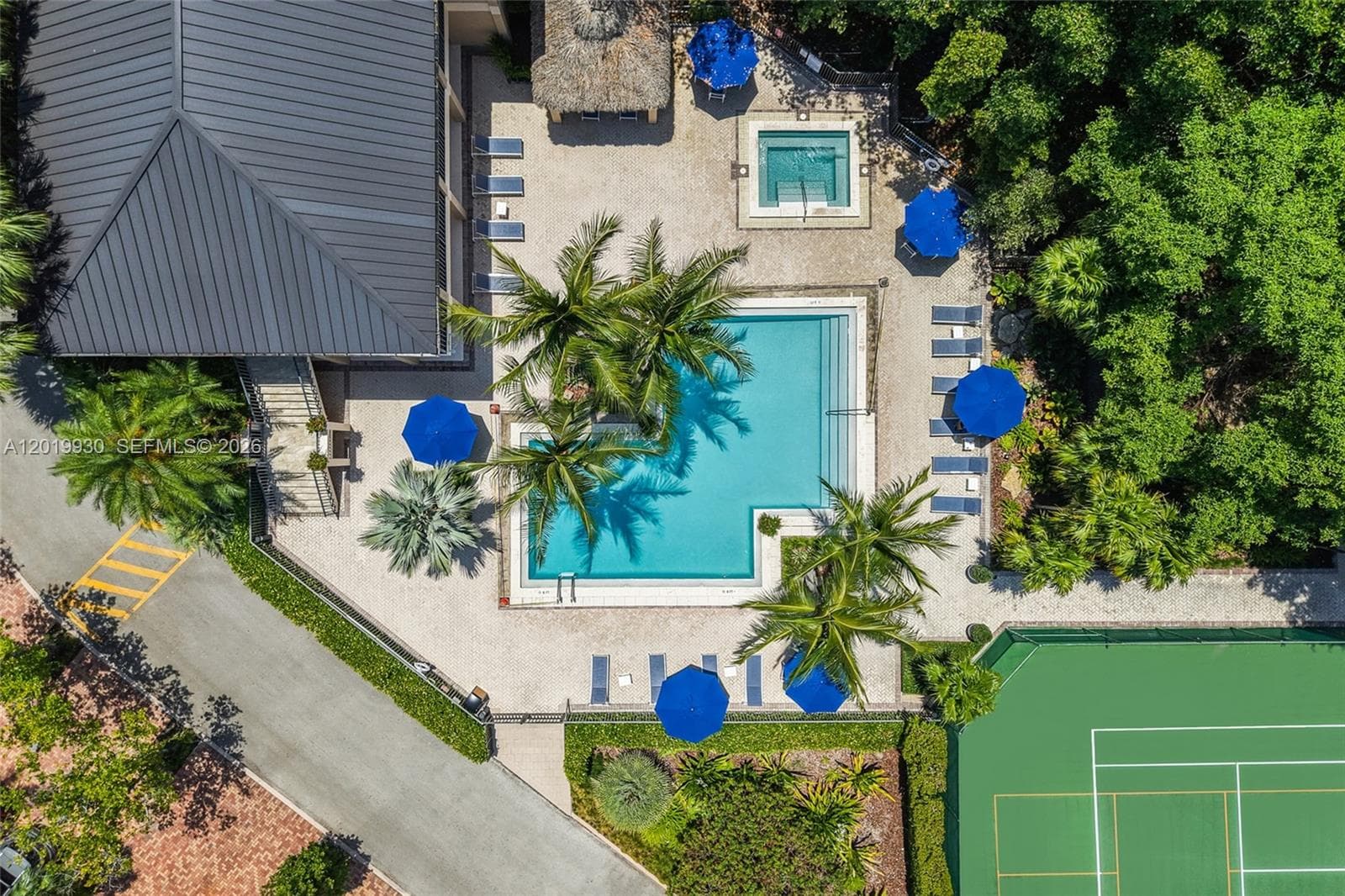 6226 Paradise Point Dr, Palmetto Bay FL 33157 — 12