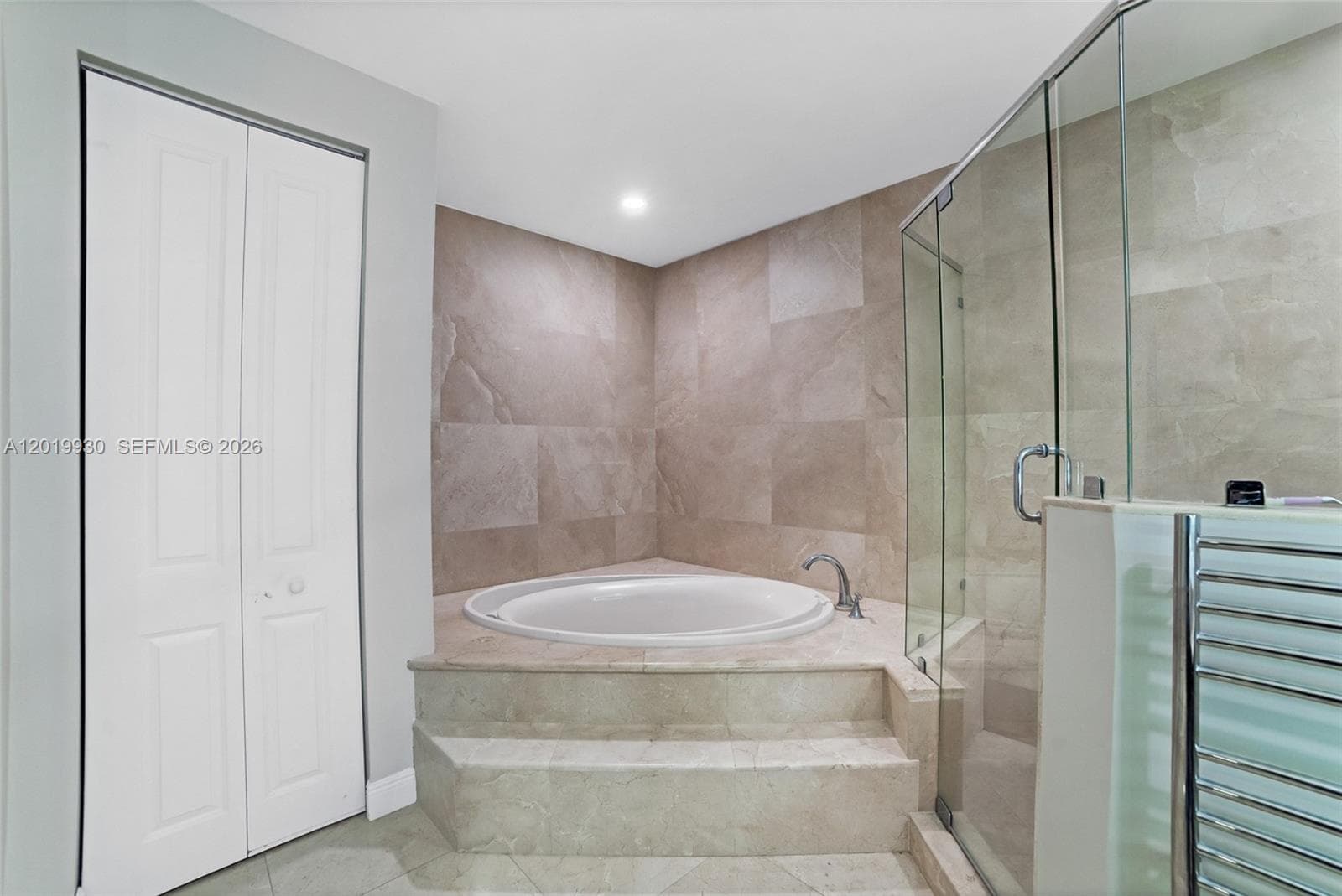 6226 Paradise Point Dr, Palmetto Bay FL 33157 — 38