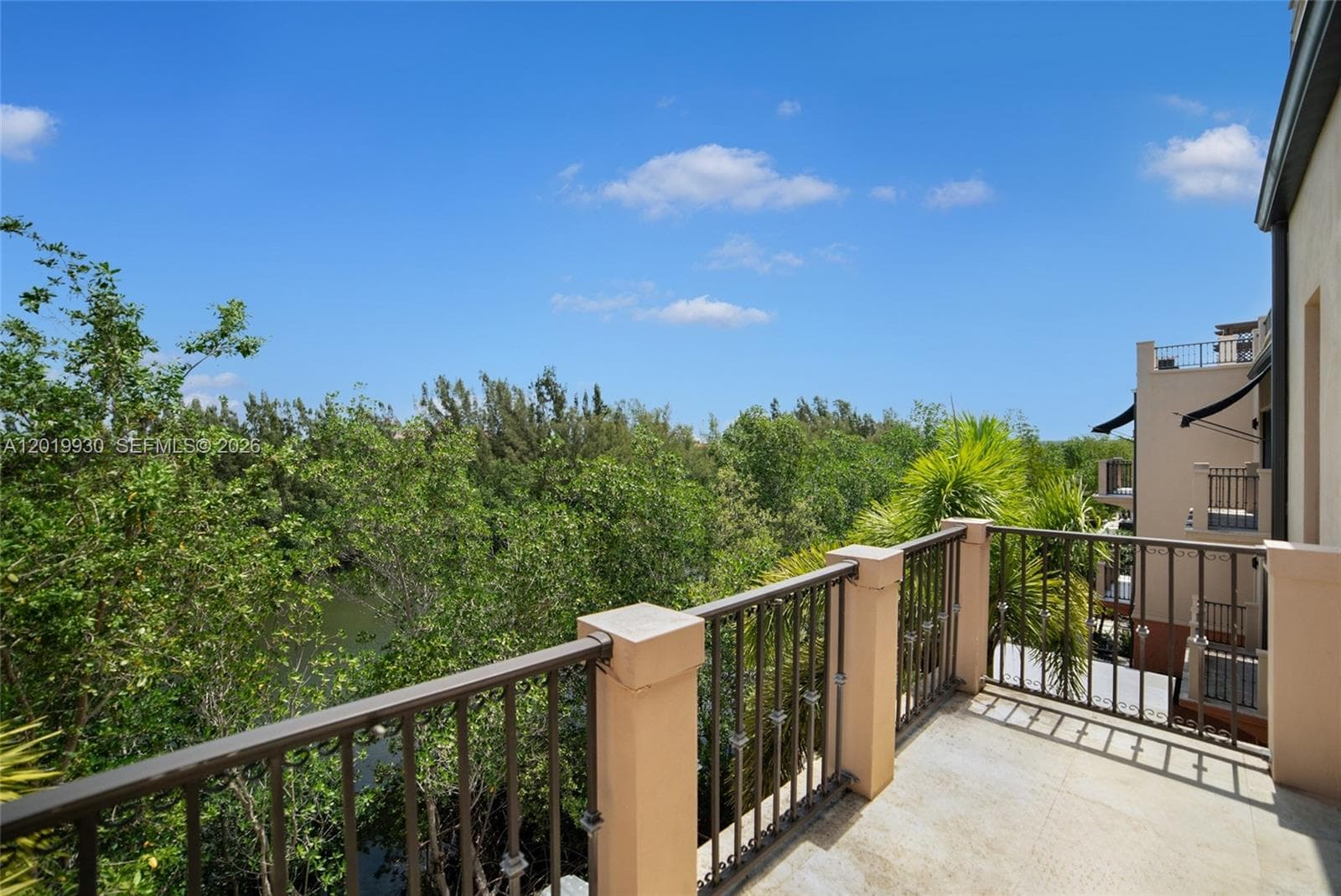 6226 Paradise Point Dr, Palmetto Bay FL 33157 — 60