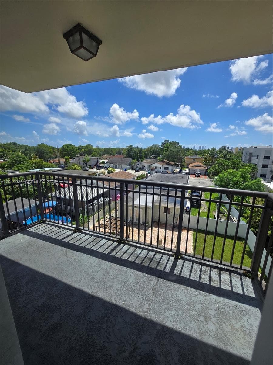 2647 NW 25th Ave # 409, Miami FL 33142 — 6