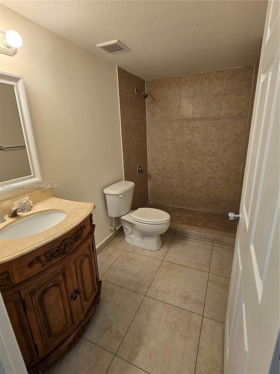2647 NW 25th Ave # 409, Miami FL 33142 — 13