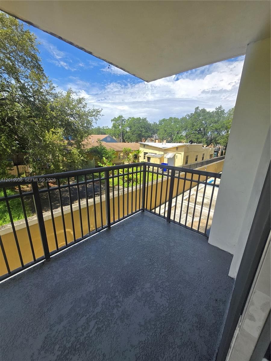 2647 NW 25th Ave # 409, Miami FL 33142 — 7