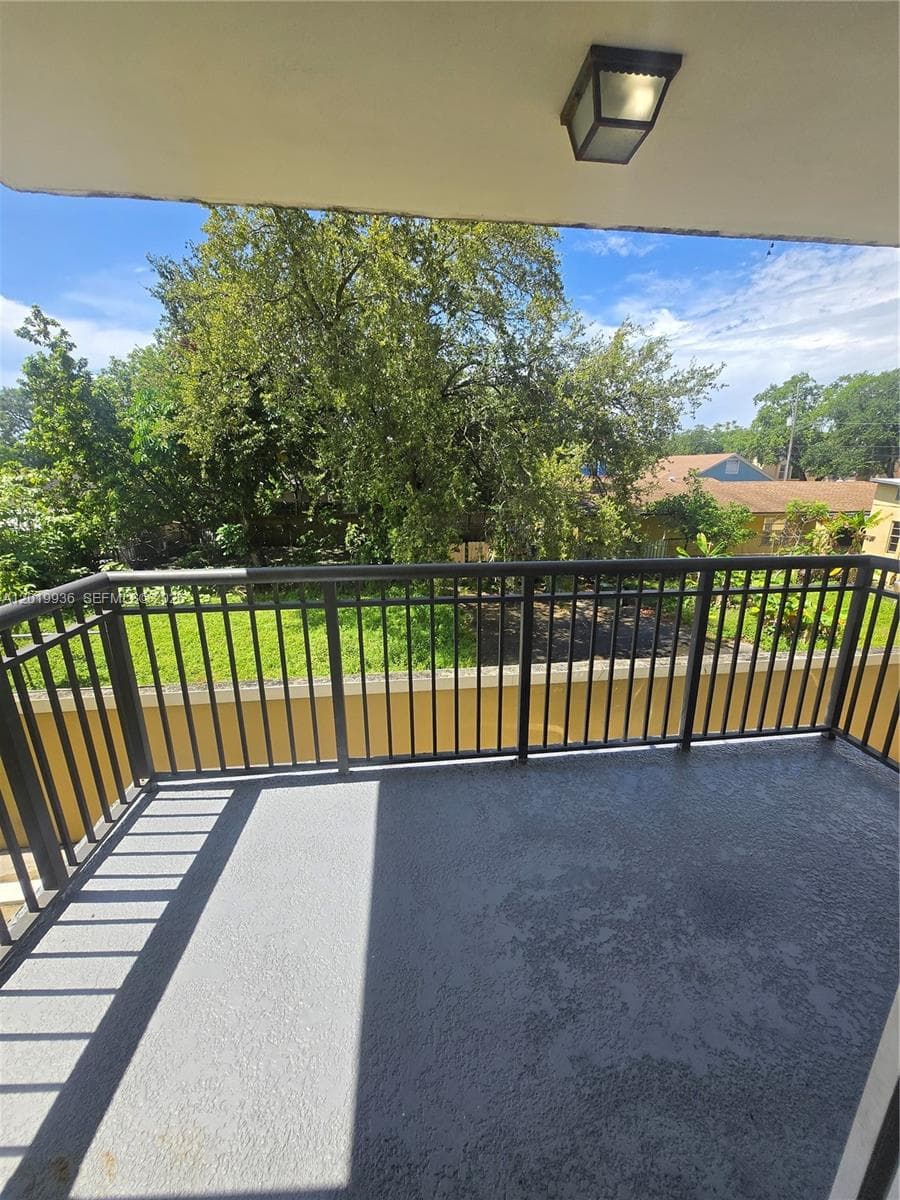 2647 NW 25th Ave # 409, Miami FL 33142 — 9