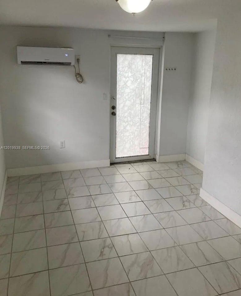 141 W 26th St, Hialeah FL 33010 — 7