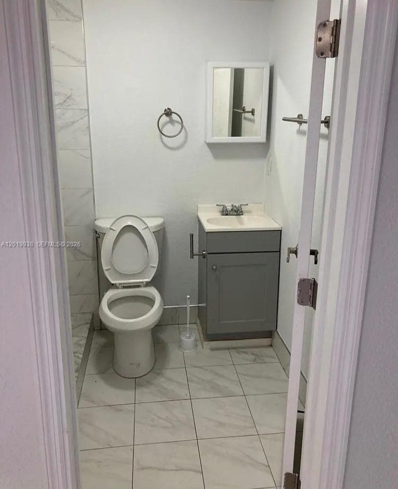 141 W 26th St, Hialeah FL 33010 — 4