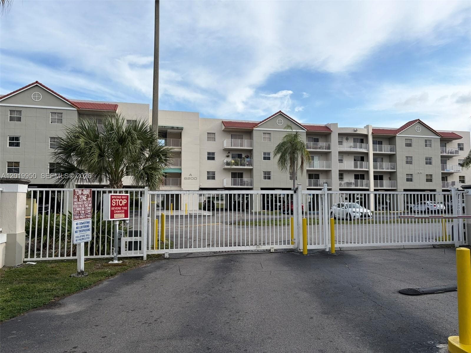 8200 SW 210th St # 213, Cutler Bay FL 33189 — 2