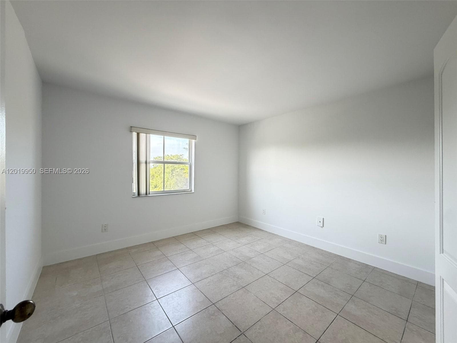 8200 SW 210th St # 213, Cutler Bay FL 33189 — 8