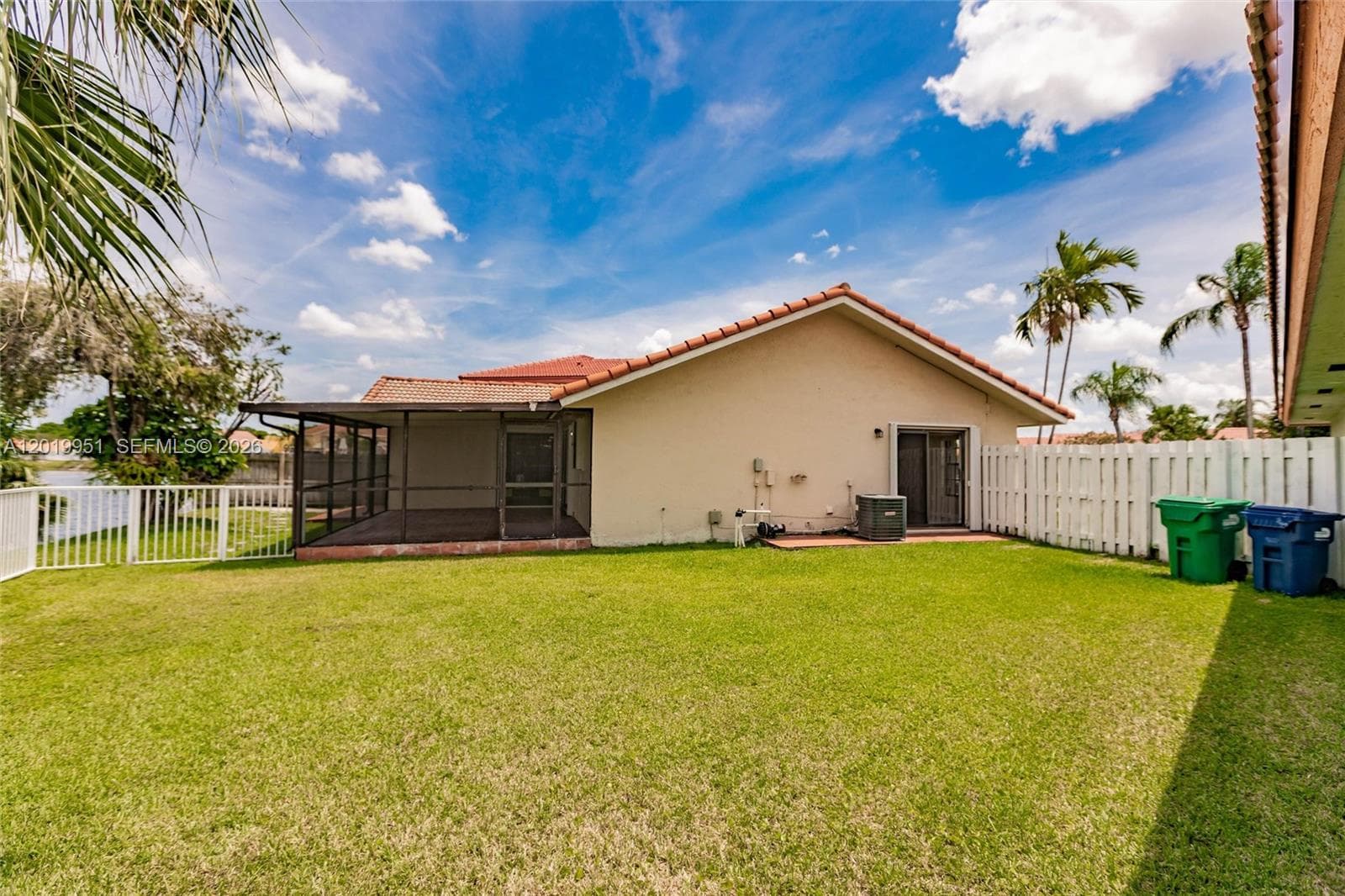 8359 NW 189th St Rd, Hialeah FL 33015 — 32