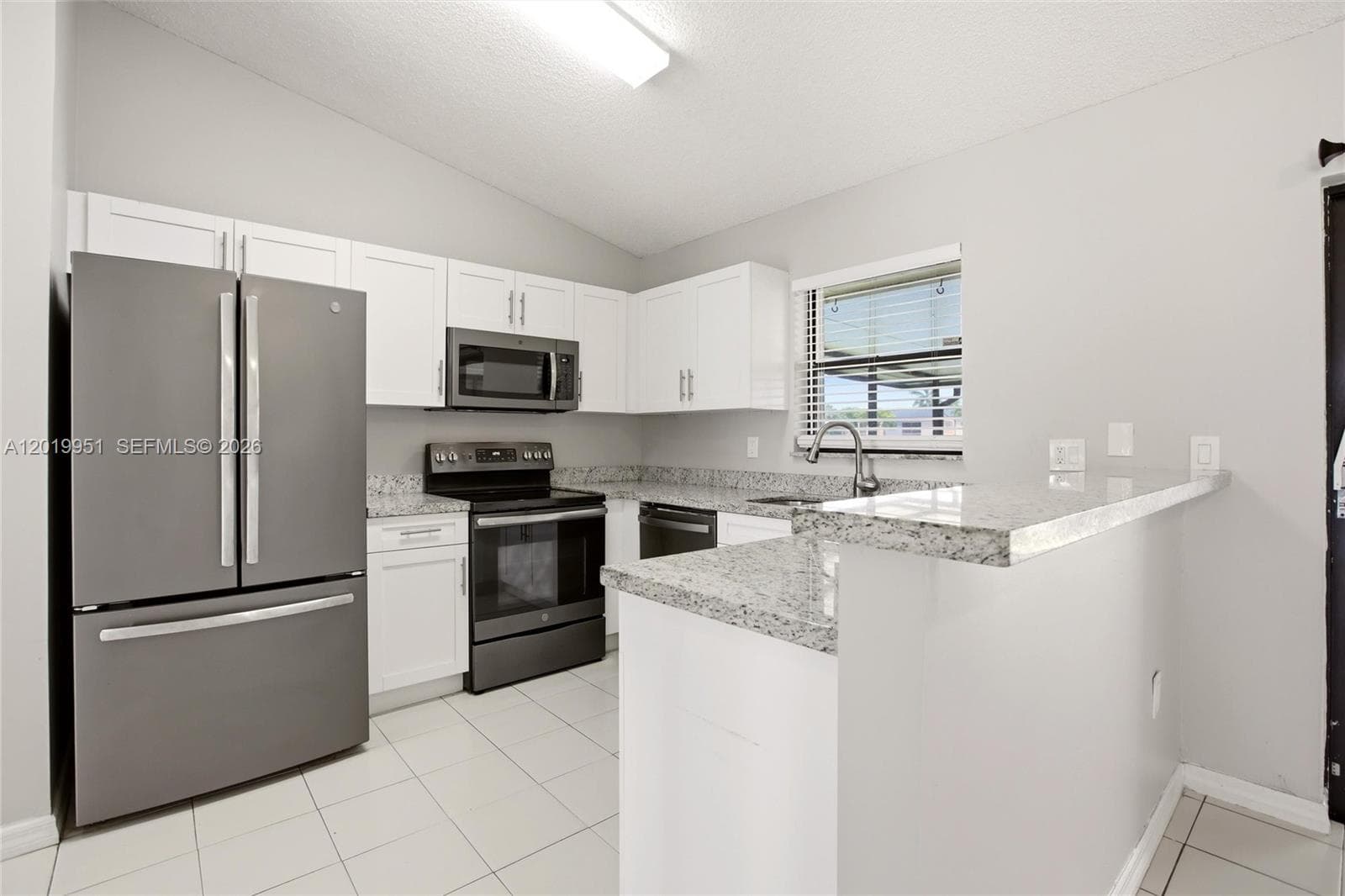 8359 NW 189th St Rd, Hialeah FL 33015 — 15