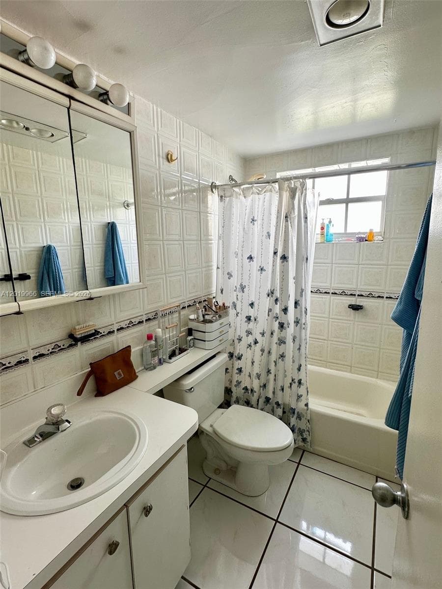300 Galen Dr # 206, Key Biscayne FL 33149 — 19