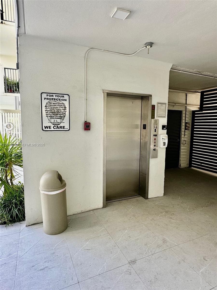 300 Galen Dr # 206, Key Biscayne FL 33149 — 21
