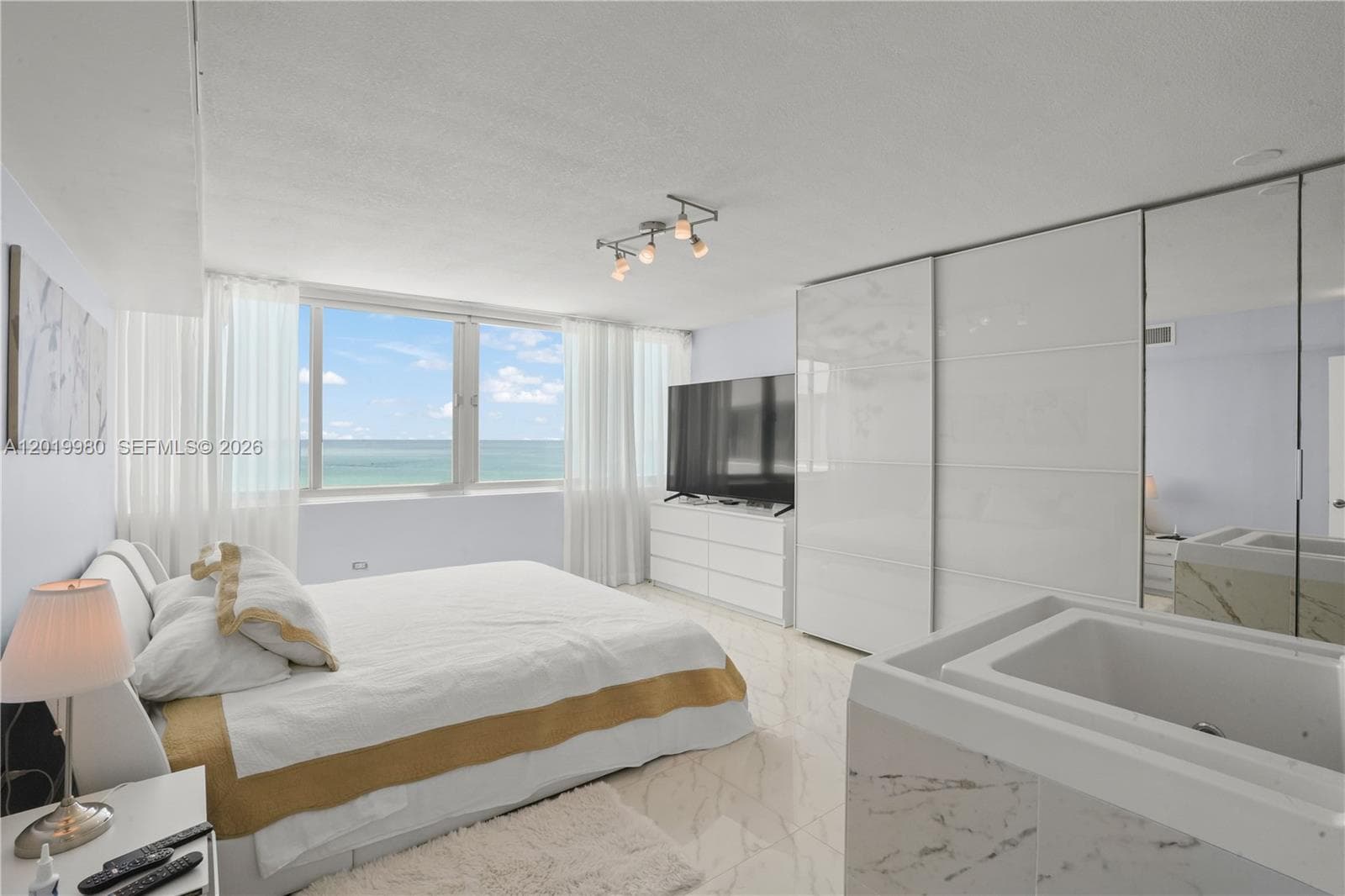 7135 Collins Ave # 712, Miami Beach FL 33141 — 12
