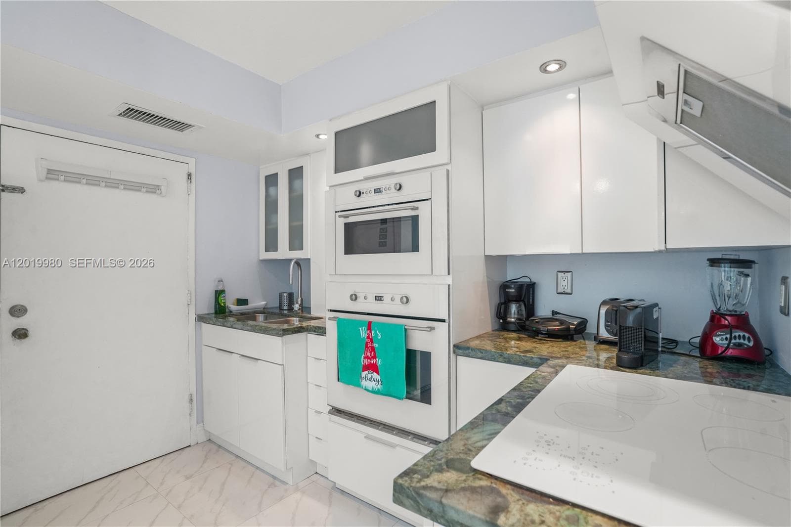 7135 Collins Ave # 712, Miami Beach FL 33141 — 5