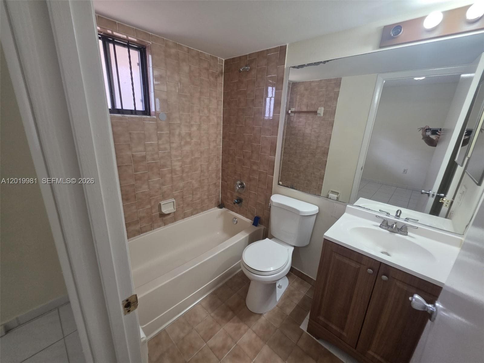 5500 W 21st Ct # 306, Hialeah FL 33016 — 18