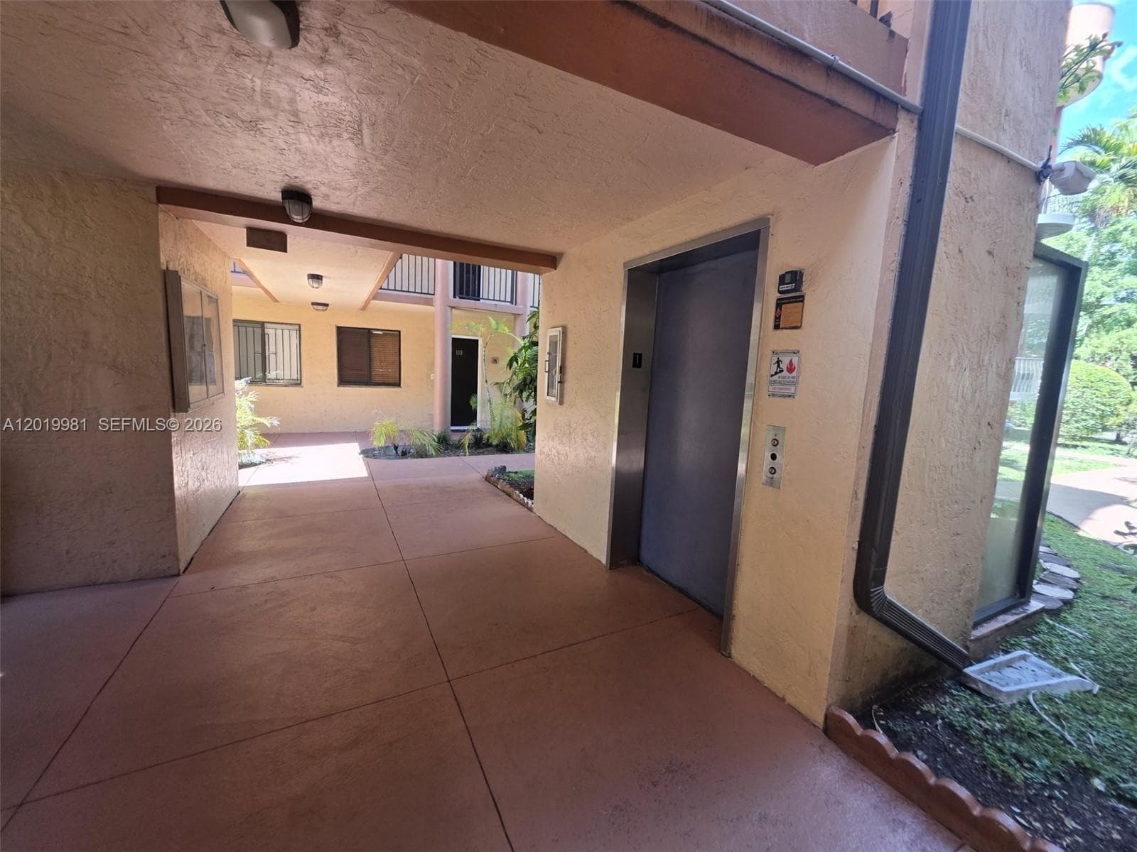 5500 W 21st Ct # 306, Hialeah FL 33016 — 21