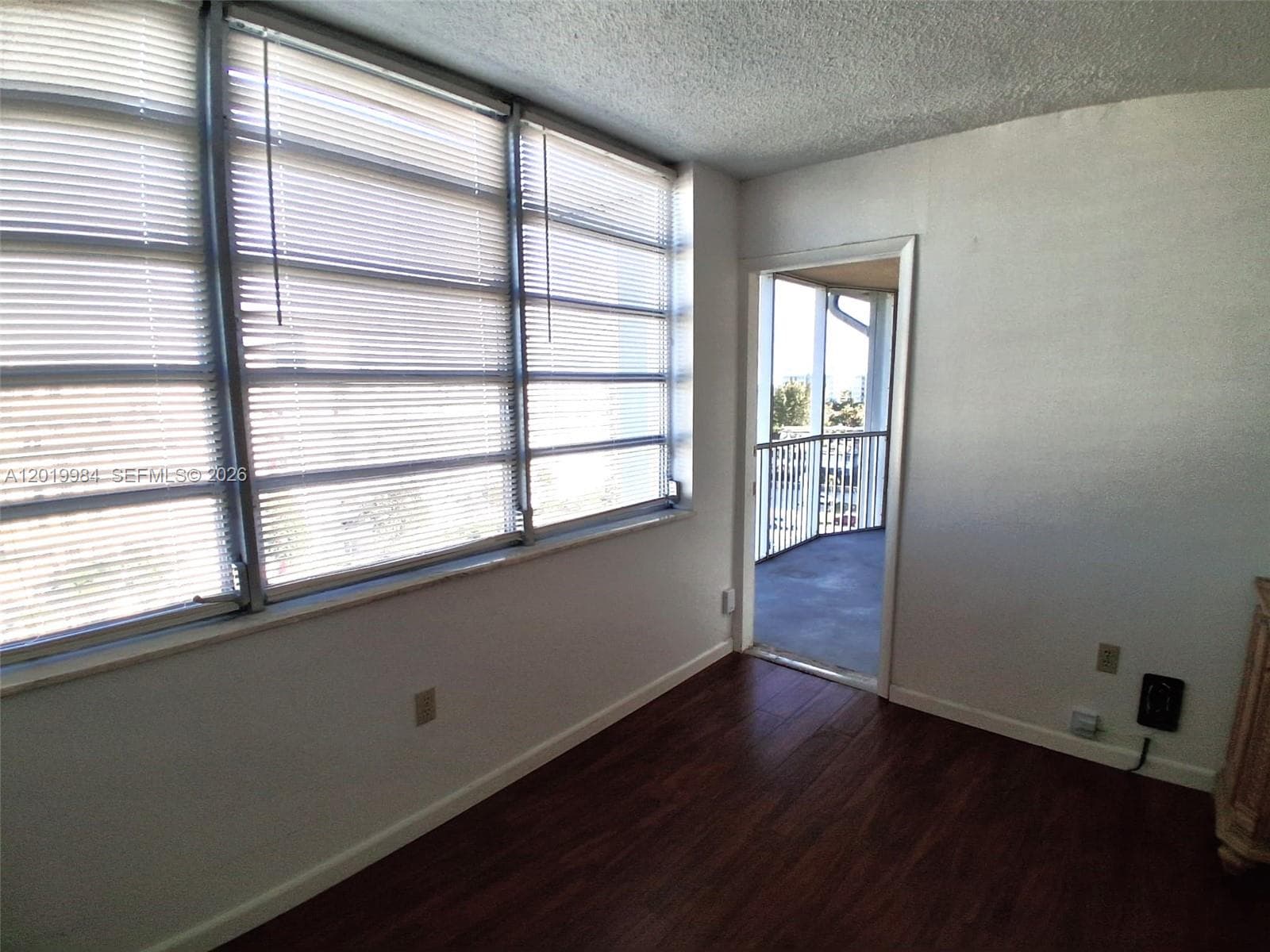 1770 NE 191st St # 1, Miami FL 33179 — 24