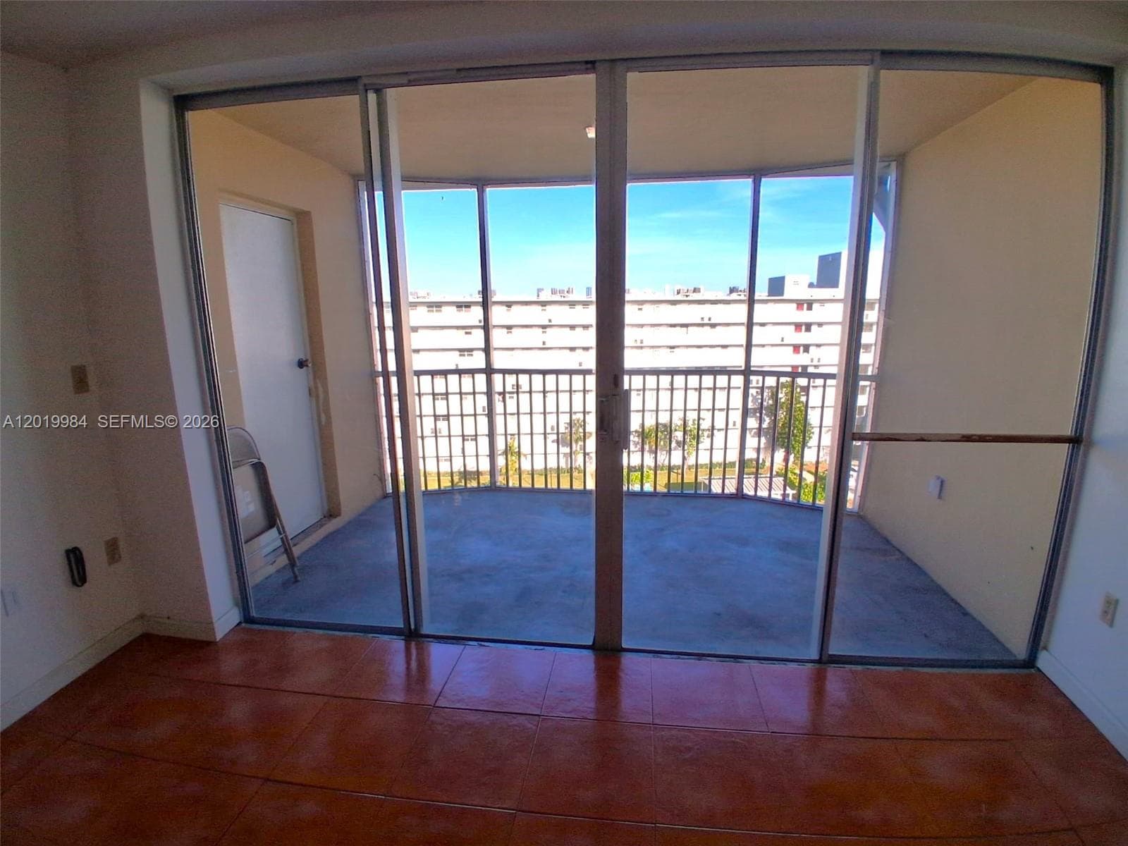 1770 NE 191st St # 1, Miami FL 33179 — 19