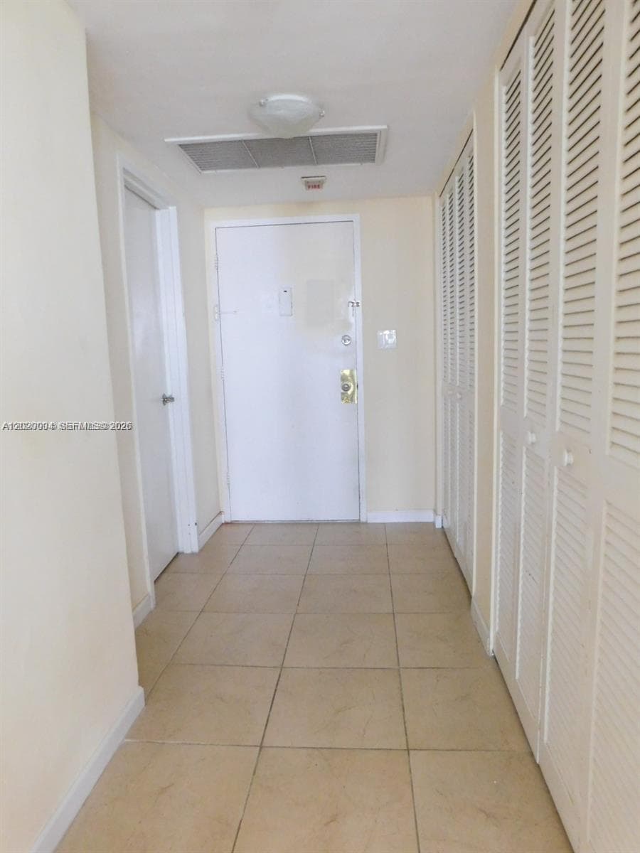 5401 Collins Ave # 1213, Miami Beach FL 33140 — 22