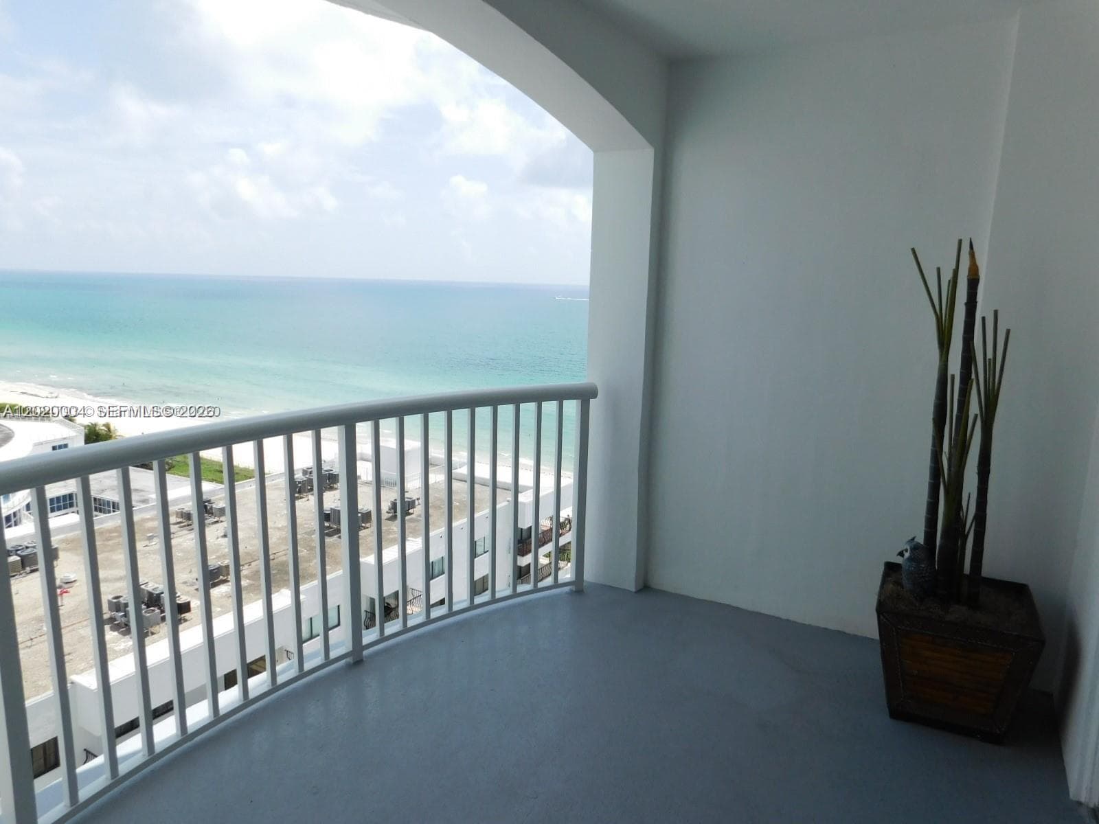 5401 Collins Ave # 1213, Miami Beach FL 33140 — 32